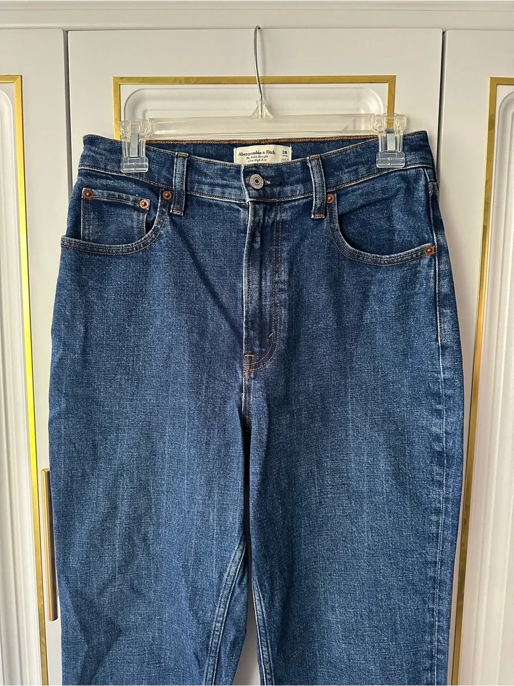 Abercrombie & Fitch Curve Love Ultra High Rise Ankle Straight Jean Size 28L